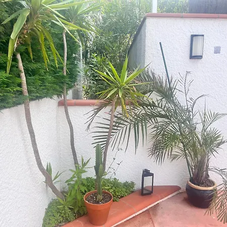 Les Suites De La Villa Morane Pensjonat *